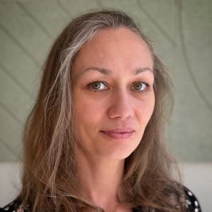 Julia-Khokhlova-500-rk0juuln41a1lp1yszusyhxqclhf5z4q2y9r03rw6w